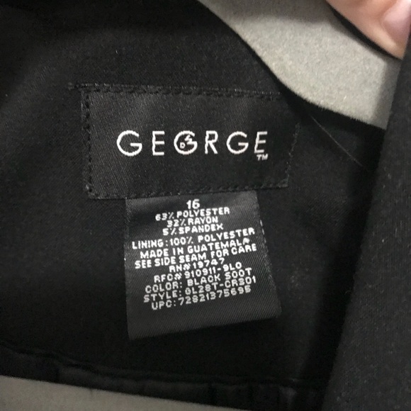 Blazer - Picture 2 of 6